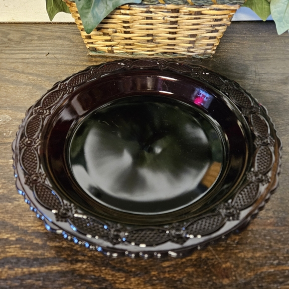 Vintage Avon Cape Cod Collection Ruby Red Glass Pie Plate Server - Picture 2 of 3